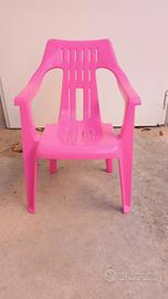 Sedia fucsia in plastica 