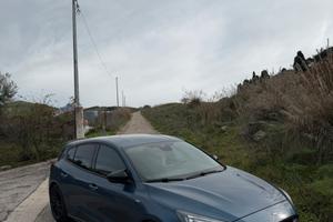 Ford focus st line