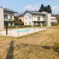Trilocale con piscina e giardino privato