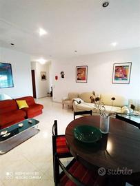 Appartamento di 156 m² con più di 5 locali a Caste