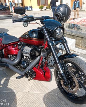 Harley-Davidson Softail Breakout Pro Street CVO