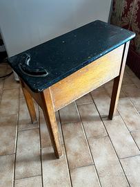 Sgabello lustrascarpe vintage anni 60