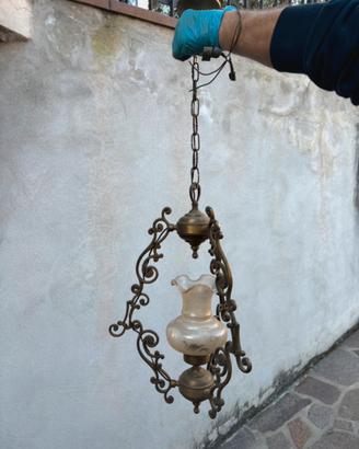 Lampadario Vintage in Ottone e Vetro Satinato