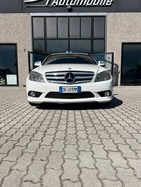 MERCEDES Classe C (W/S204) C 320 CDI 4Matic A...