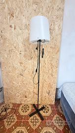 Lampada a stelo ikea