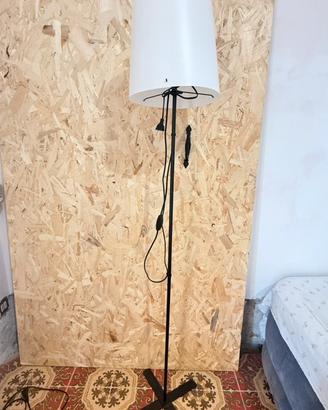 Lampada a stelo ikea