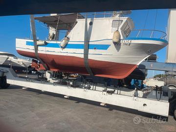 Barca da pesca con licenza