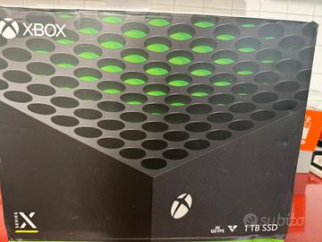 Xbox nuova con scontrino ed estensione garanzia