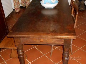 Tavolo ciliegio valdostano massiccio 800"