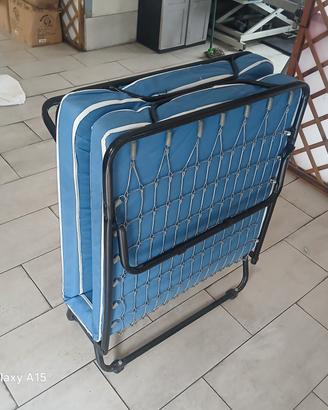 Letto singolo con materasso richiudibile 