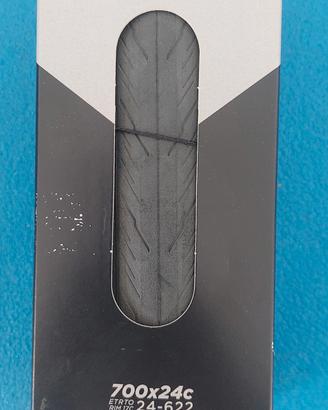 pirelli P7  700x24c copertone strada piu 2 usati