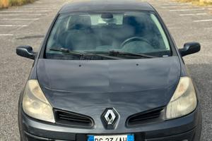 Renault Clio 1.2 benzina GPL