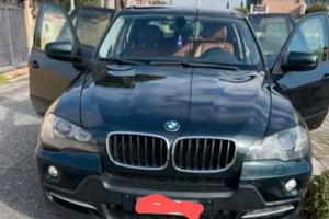 BMW X5 e70 full regal green