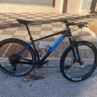 Mtb cube reaction pro c62