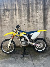 Suzuki rmz 250
