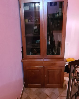 Mobile in legno porta Armi