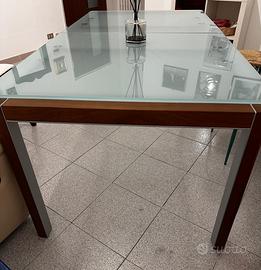 Tavolo sala da pranzo