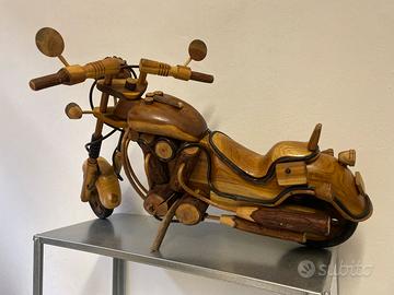 Chopper in legno con ruote mobili