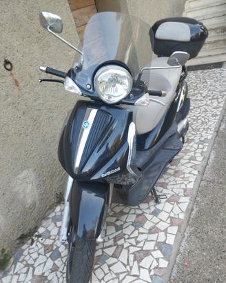 Piaggio Beverly 400cc