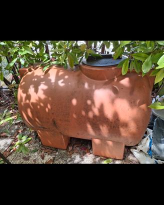 Serbatoio 500 L  + kit galleggianti x pompa e acqu