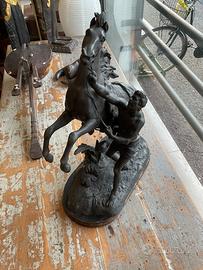 Scultura cavallo di Marly