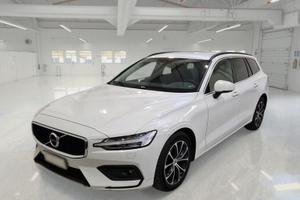 VOLVO V60 B3 Momentum Business Pro Autom. WAGON