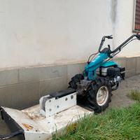 Motocoltivatore con trincia motore HONDA