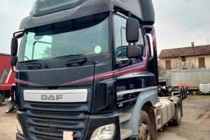 trattore stradale daf XF 460