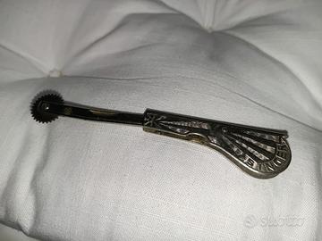 Rotella SINGER per sarti incisione taglio tessuti