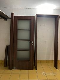 4 porte interne in legno con vetro