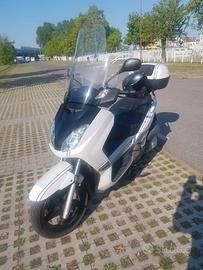 yamaha x max 250