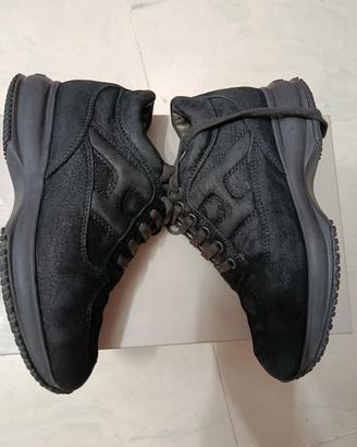 Hogan  nere N 35