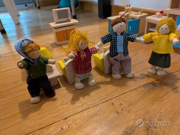 PERSONAGGI + ARREDI PLAN TOYS