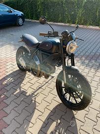 Ducati Scrambler Icon 800 - Stile Cafe racer