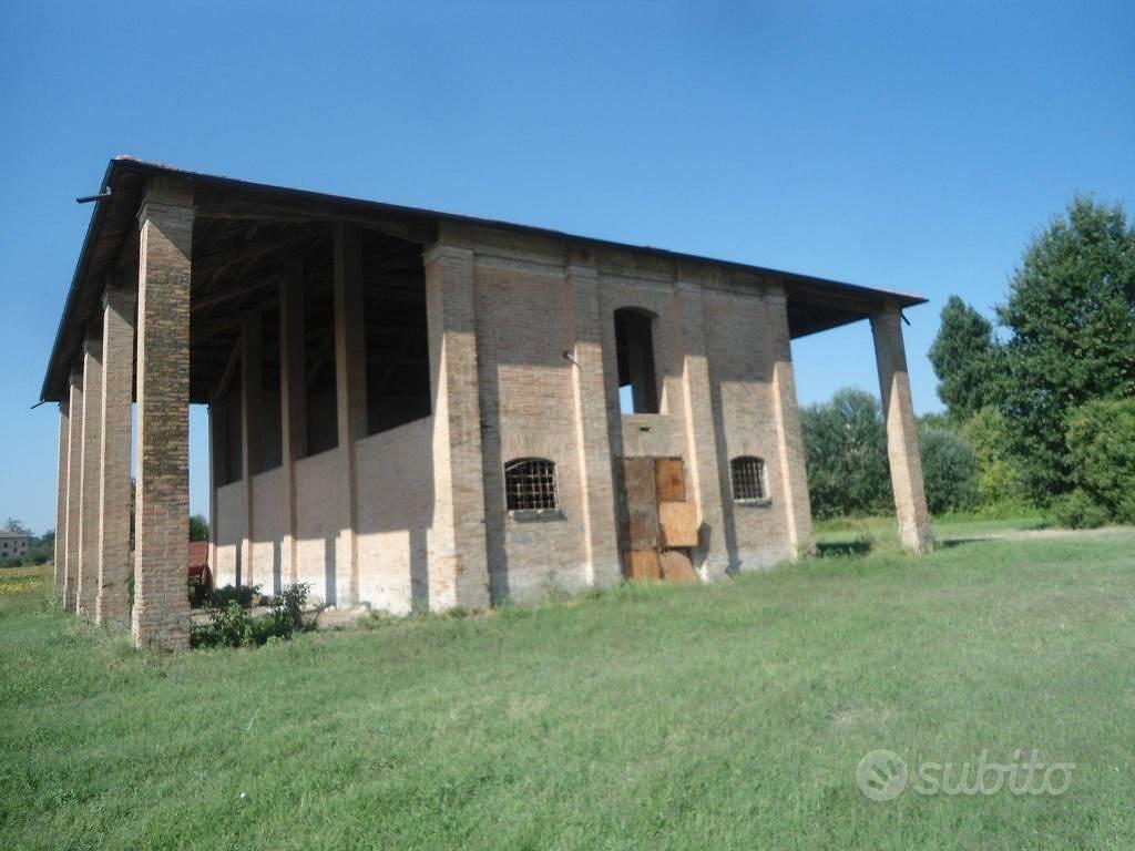 Rustico / Casale di 1000 m² a Argenta - Vista 3