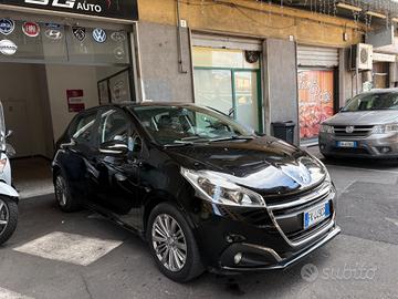 Peugeot 208 BlueHDi 75 5 porte Allure