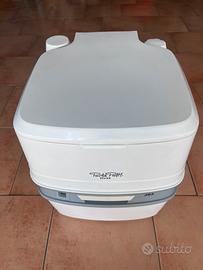 Wc chimico Thetford.