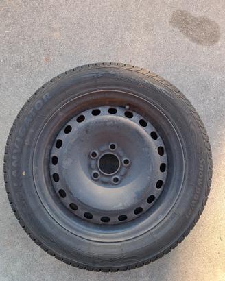 Gomme invernali 205/55/r16 con cerchio 