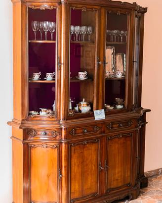Cristalliera classica in legno