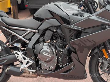 Suzuki GSX-8R