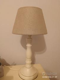 Abat-jour da tavolo in stile shabby chic