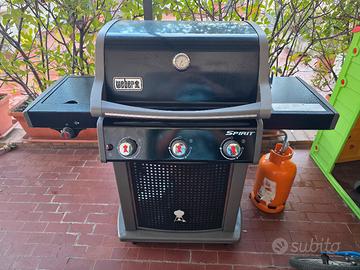 Barbecue Weber Spirit E320 + Numerosi ccessori
