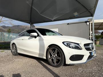 MERCEDES C 220 d Coupé Premium AMG *TETTO PRIVATO
