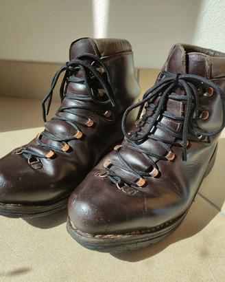 Scarponi da montagna in cuoio marrone 