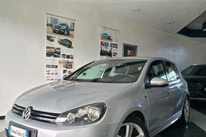 Volkswagen Golf 1.6 TDI R Line