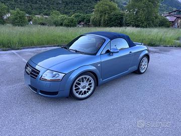 audi tt cabrio targa oro