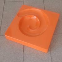 posacenere Artemide Milano “Spiros”