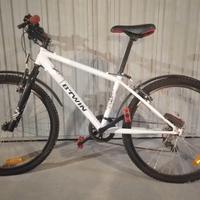 Montain Bike B-Twin