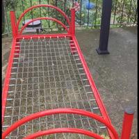 Letto a castello in metallo