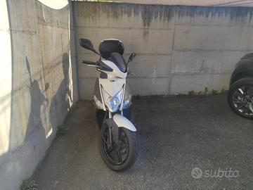Scooter Kymco Agility 125 R16